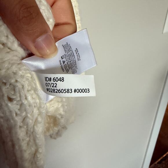 Express Women Sweater XL Ivory Cowl Neck Chunky Knit Boxy Winter Capsule Minimal - Picture 5 of 7